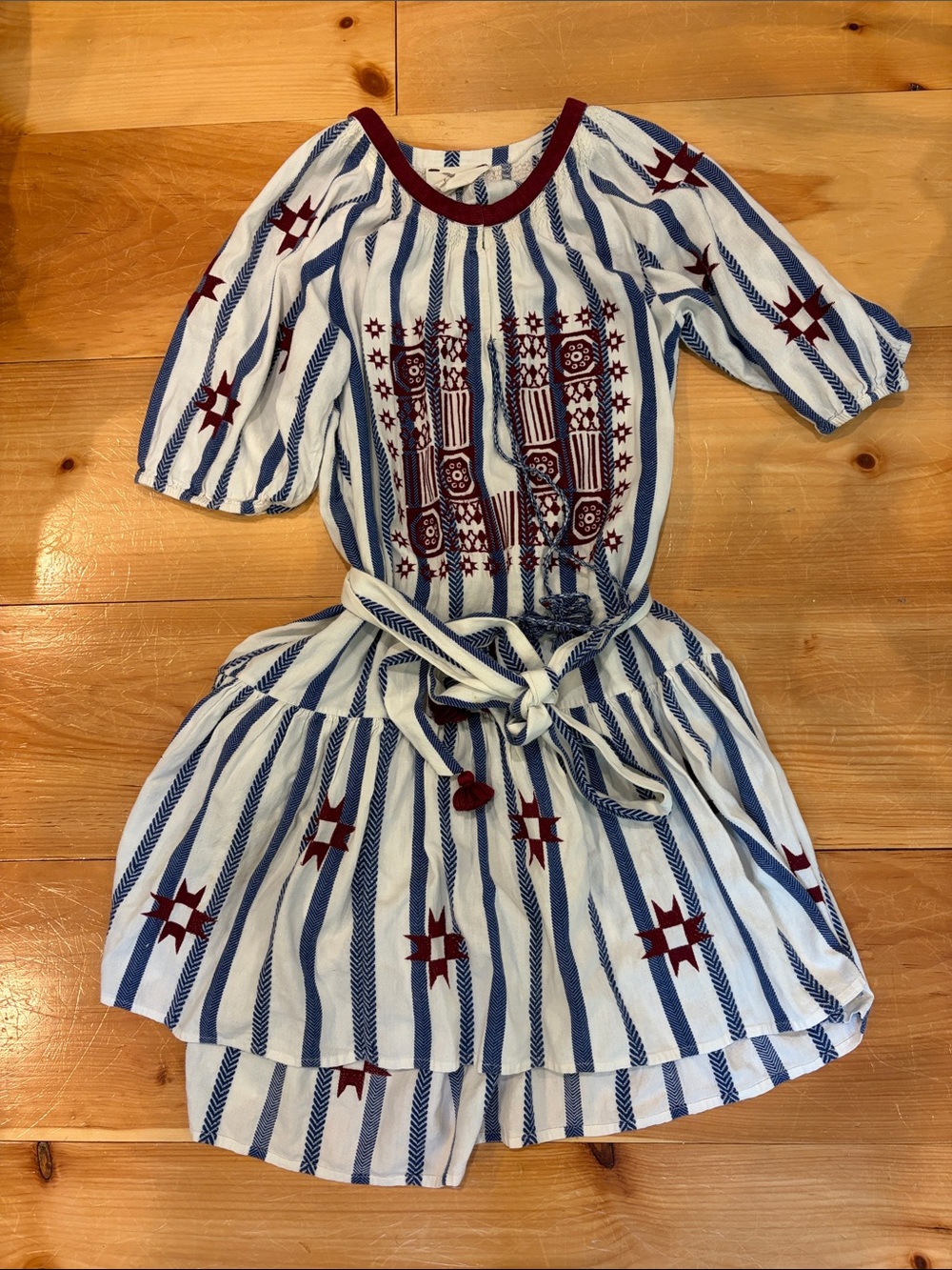 Figure Bria embroidered belted dress
